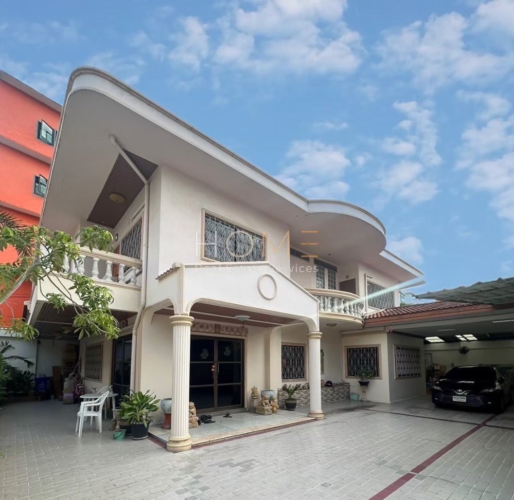 For SaleHouseSathorn, Narathiwat : House with Land Charoen Krung 109 / 5 Bedrooms (FOR SALE) NUT1156