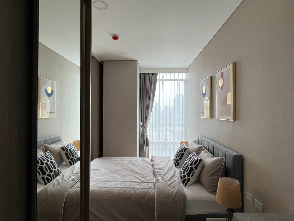 For RentCondoKhlongtoei, Kluaynamthai : Urgently for rent, very beautiful room, new luxury building near MRT Queen Sirikit Center, Siamese Exclusive Queens 1B1B 35.17 sqm. only 35K/Month!!