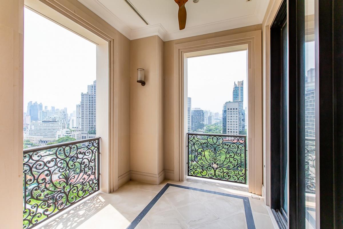 For SaleCondoWitthayu, Chidlom, Langsuan, Ploenchit : ✨ 98 WIRELESS - 2 Bedroom Park View ✨ Please Contact : 093-616-4456 (Sales)