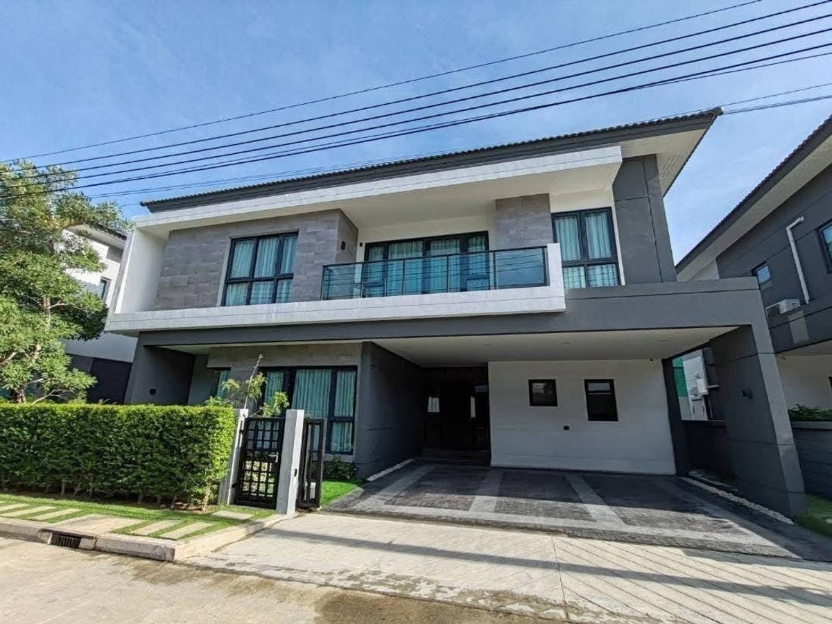 For RentHouseBangna, Bearing, Lasalle : 📢👇 Brand new luxury detached house type Campton , next to Mega-Bangna and many international schools and hospitals, fully furnished