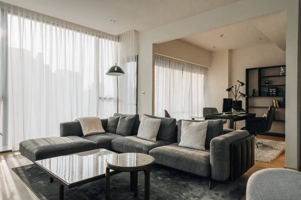 ให้เช่าคอนโดสุขุมวิท อโศก ทองหล่อ : ♦ Nice Decoration ♦ ชั้น 15+ 90.62 ตร.ม. | 2 ห้องนอน 2 ห้องน้ำ | คอนโดใกล้ BTS ทองหล่อ 190 ม., เมเจอร์ ซีนีเพล็กซ์ สุขุมวิท 550 ม.