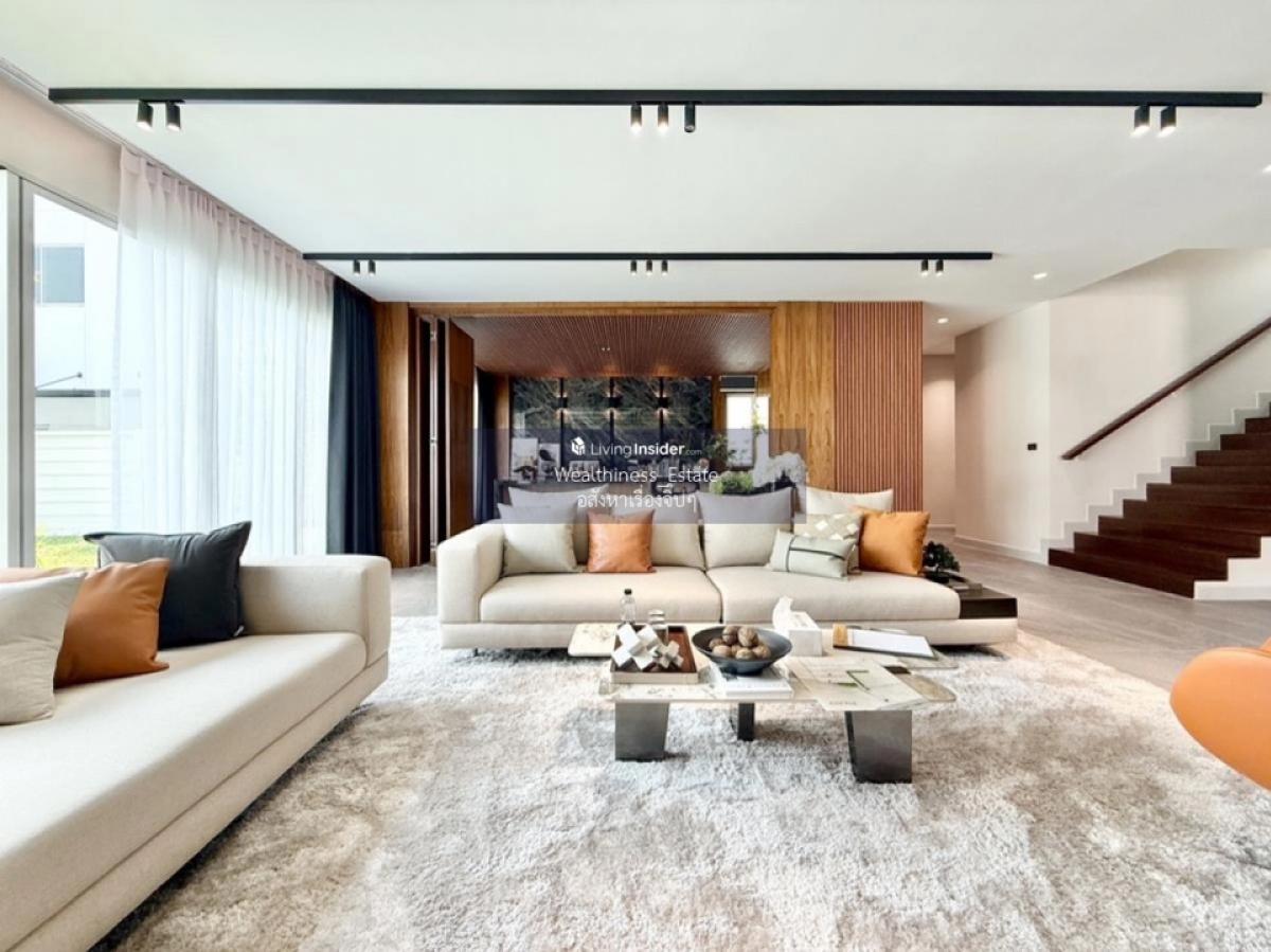 For SaleHousePinklao, Charansanitwong : Single house with large land area, good price 249 sq m, can park more than you think, price 95 million, still have discount, interested contact to register at 0808144488
