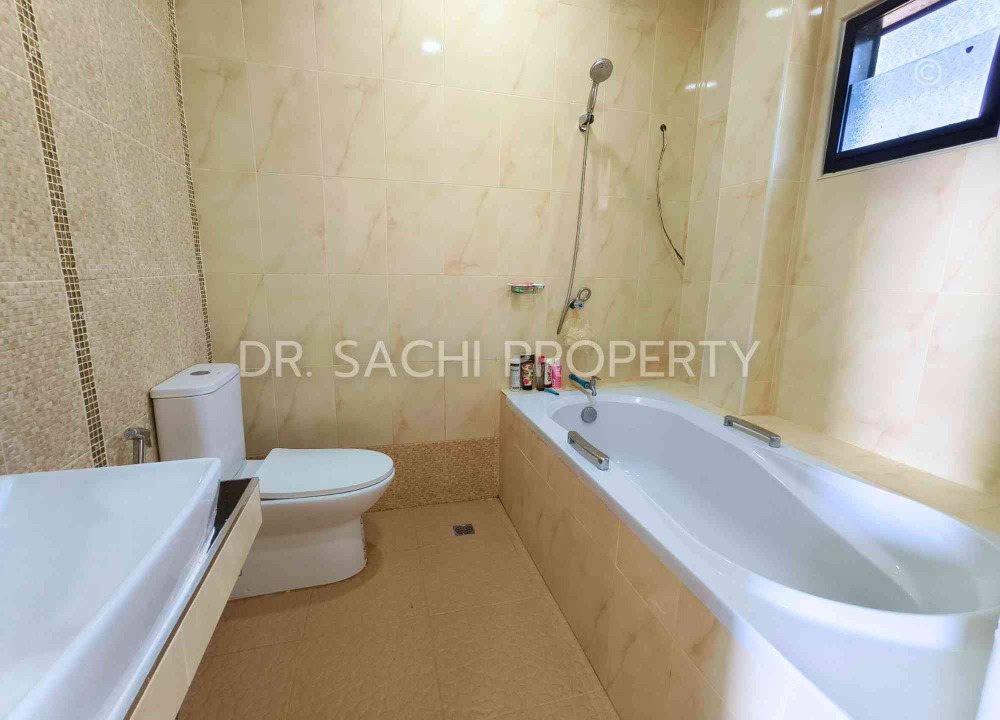 ขายบ้านเชียงราย : ขาย/เช่า บ้านเดี่ยวพร้อมอยู่ 2 ชั้น ใกล้วัดร่องขุ่น 106.6 ตรว. บรรยากาศดี วิวสวย