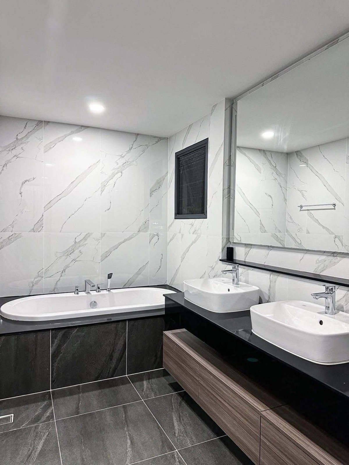 ให้เช่าบ้านบางนา แบริ่ง ลาซาล : 📢👇Brand new  luxury detached house type Campton , next to Mega-Bangna and many international schools and hospitals, fully furnished