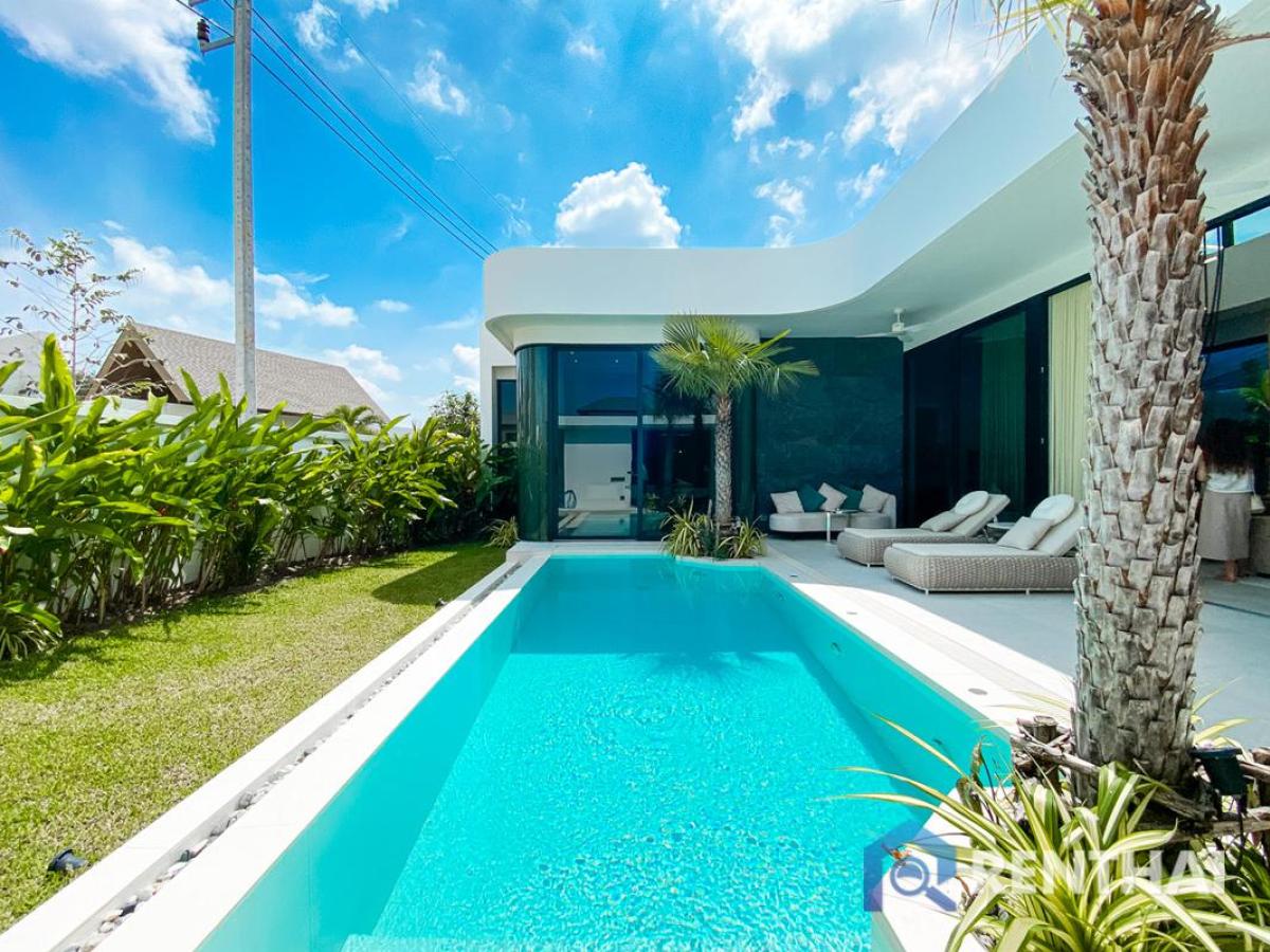 For SaleHousePhuket : Luxurious 3-Bedroom Proxima Villa in Phuket, Pool, Garden
