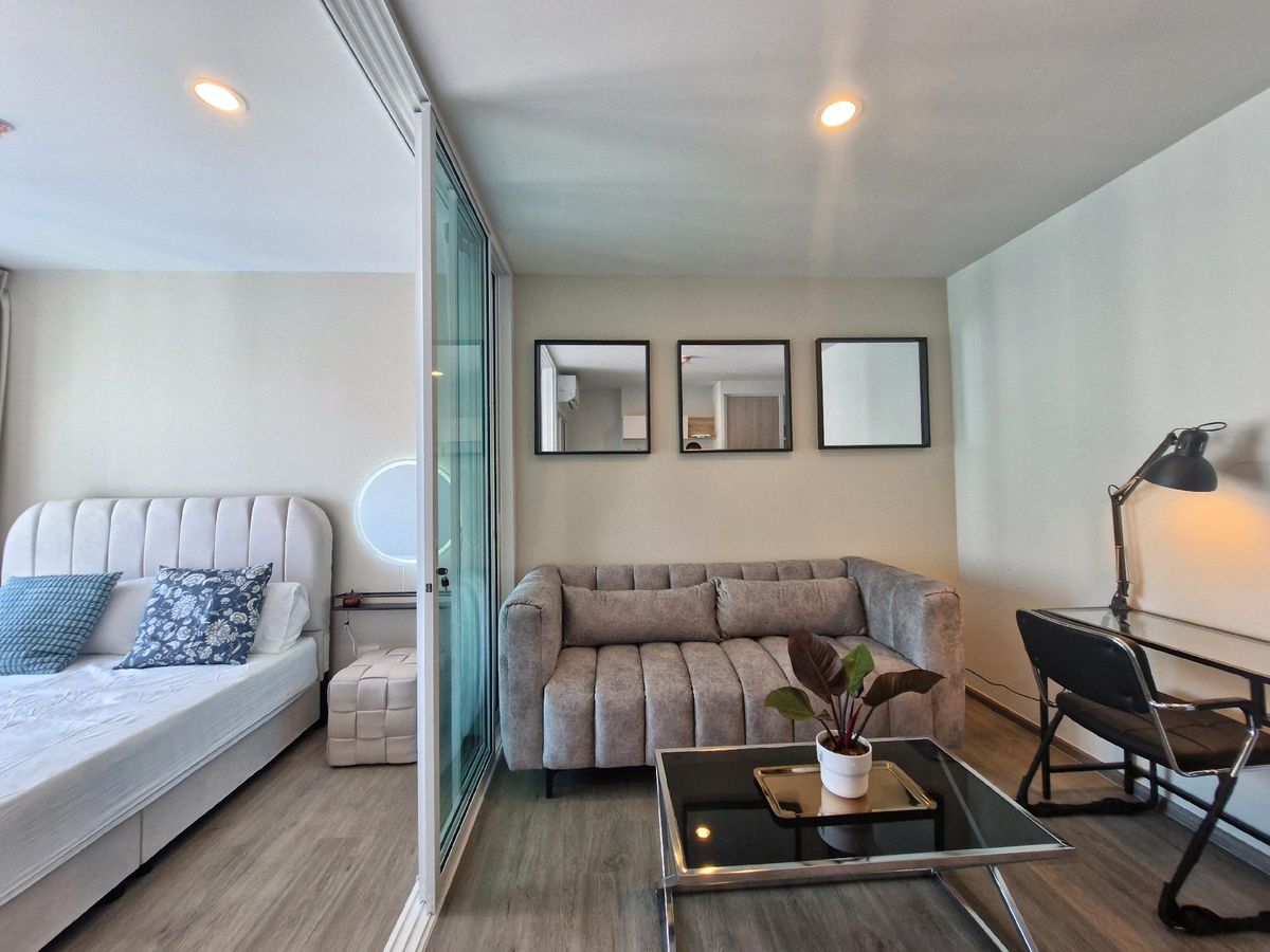 ให้เช่าคอนโดบางนา แบริ่ง ลาซาล : พร้อมอยู่ Regent home   10,000 Line ID: 0982162681