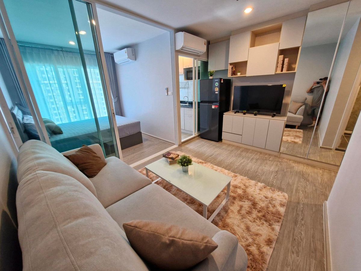 ให้เช่าคอนโดบางนา แบริ่ง ลาซาล : ●พร้อมอยู่  Regent home บางนา Line ID: 0982162681