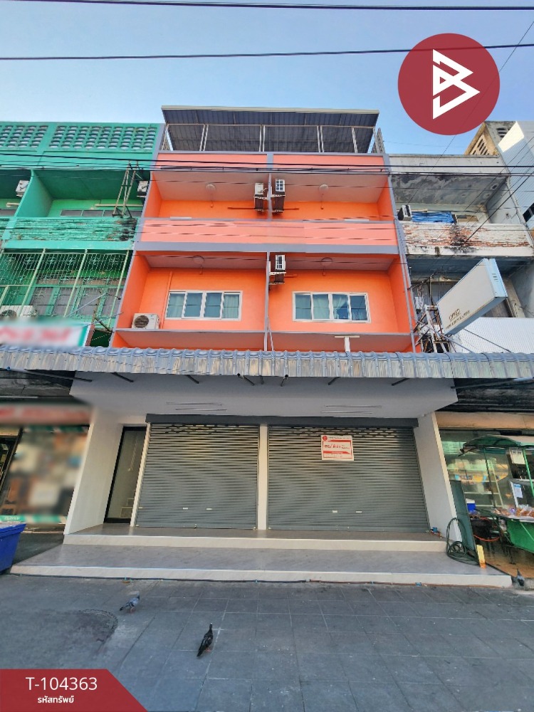 For RentShop HouseOnnut, Udomsuk : Commercial building for rent, 2 units, area 32 sq m, Phra Khanong, Bangkok