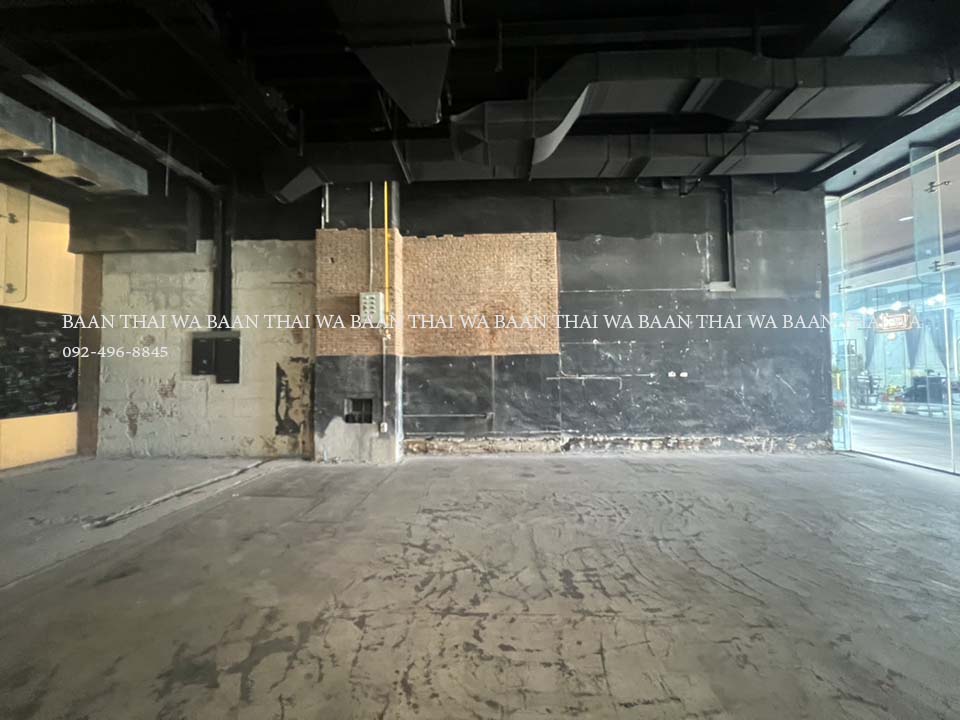 ให้เช่าร้านค้า/ตลาดนัดสุขุมวิท อโศก ทองหล่อ : Retail space (suitable for a restarant) for rent in Ekkamai / ปล่อยเช่าพื้นที่เหมาะสำหรับร้านอาหารโซนเอกมัย
