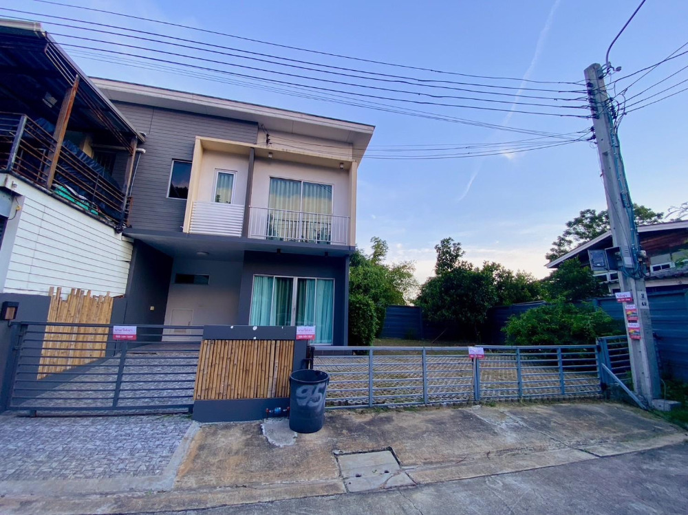 For RentTownhomeMin Buri, Romklao : For sale and rent: The Connect Village, The Connect 22 #Ramintra - #Minburi, ready to move in, very attractive price