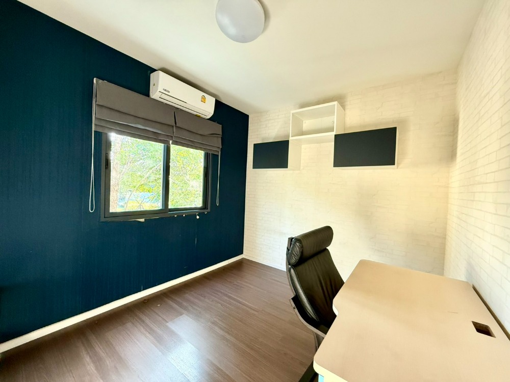 For RentBangna, Bearing, Lasalle : For rent: semi-detached house, corner unit, new, fully furnished, Sense Bangna - Suvanabhumi Soi Kingkaew 29