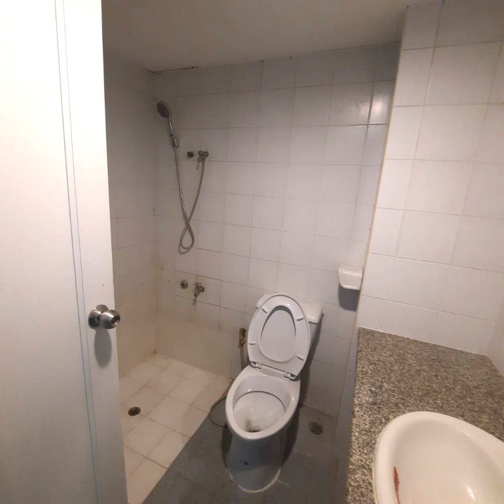 ขายคอนโดพัฒนาการ ศรีนครินทร์ : ขายทองประชาคอนโดทาวน์ 3 พร้อมผู้เช่า ถ. เฉลิมพระเกียรติ 9 ซอย 7 Yeild >8% ต่อปี