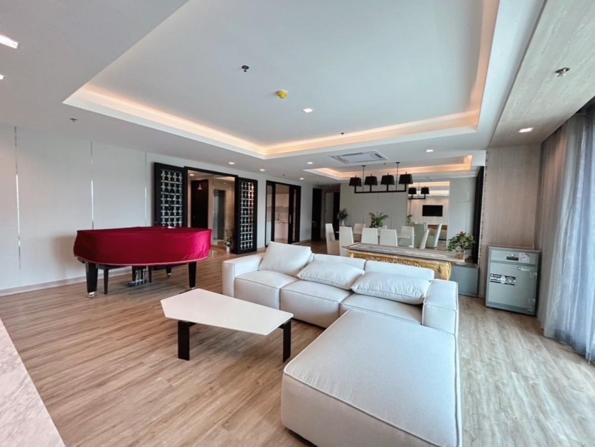 For RentCondoSukhumvit, Asoke, Thonglor : 📢👇Newly renovated unit at Belgravia Residences Sukhumvit 30/1 , located near Emporium and Thonglor