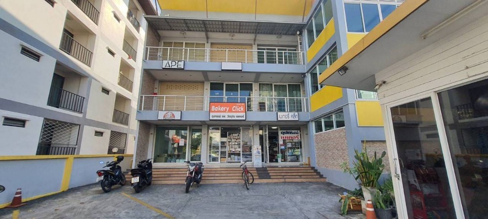 For RentRetail SpaceVipawadee, Don Mueang, Lak Si : For rent: commercial space, office, tutoring, hair salon, nail salon, etc.