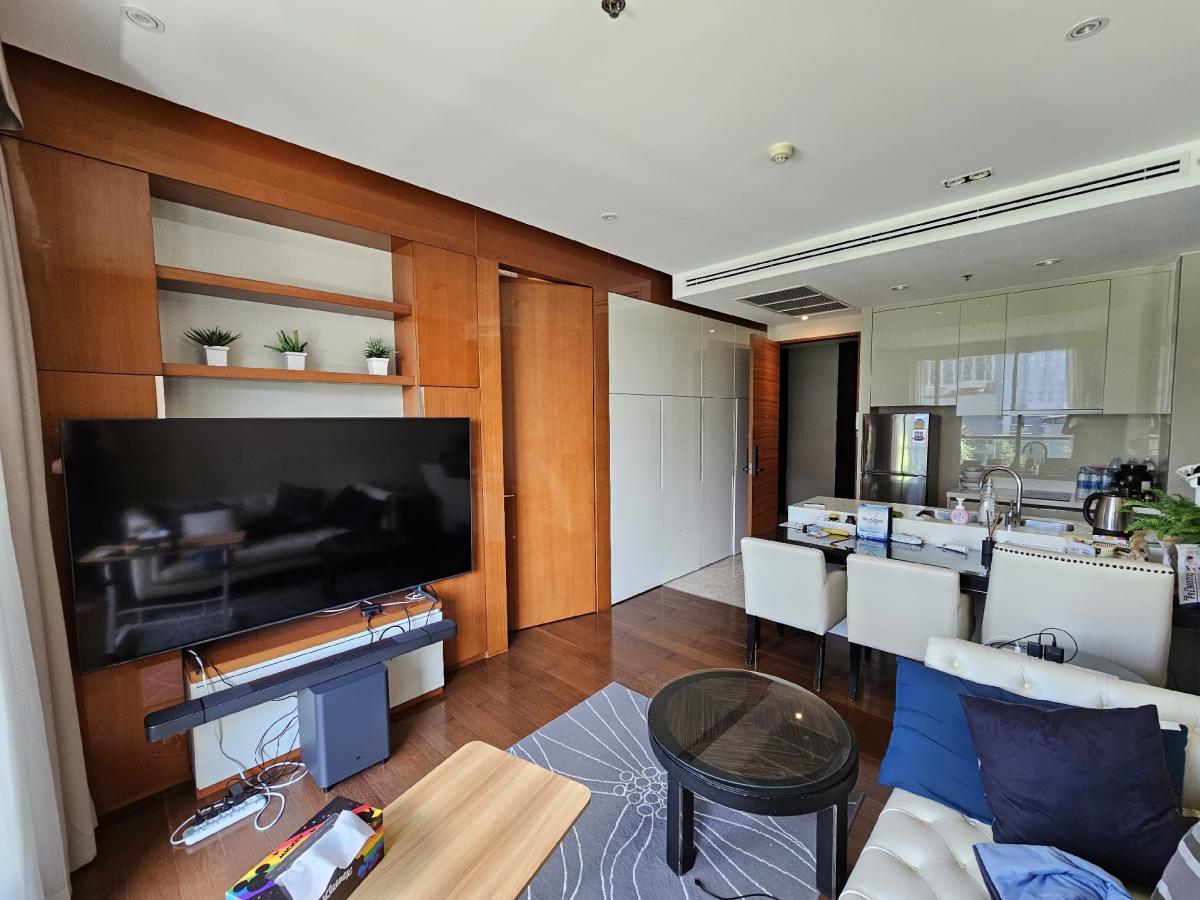 For SaleCondoSukhumvit, Asoke, Thonglor : The Address Sukhumvit 28 condo for sale Beautiful room and ready to move in.