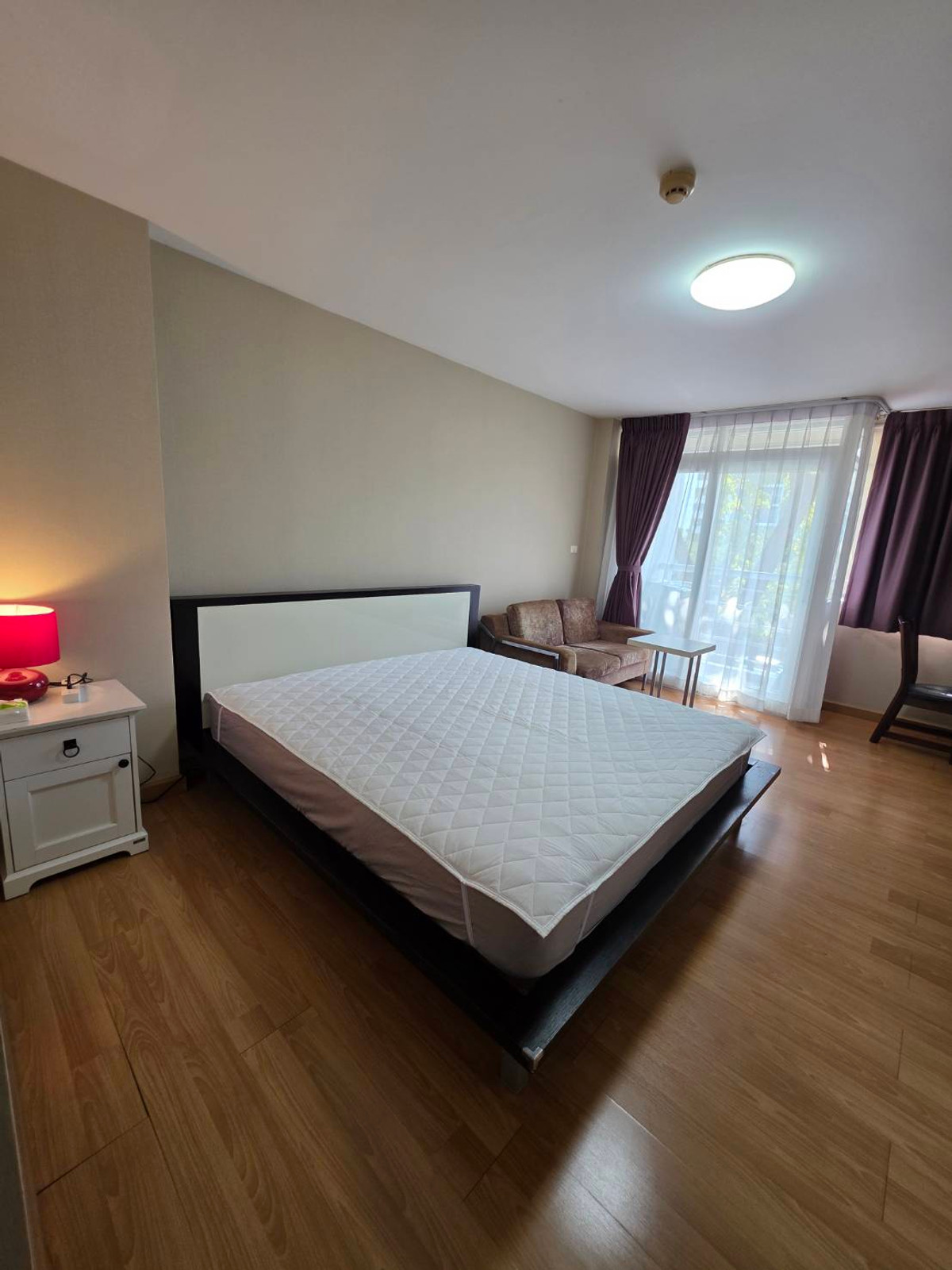 For RentCondoOnnut, Udomsuk :  Near BTS On Nut, near expressway, very convenient to walk.