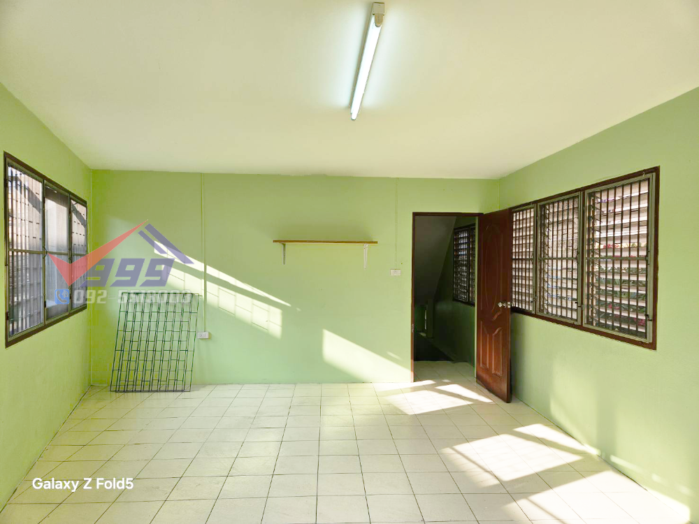 ขายอาคารพาณิชย์รัชดา ห้วยขวาง : ขายอาคารพาณิชย์ (2 คูหา) 2 ชั้น เนื้อที่ 46 ตร.วา ซอยประชาสงค์เคราะห์ 27 (ซอยเพิ่มสุข) ใกล้มหาวิทยาลัยห้อการค้าไทย ดินแดง