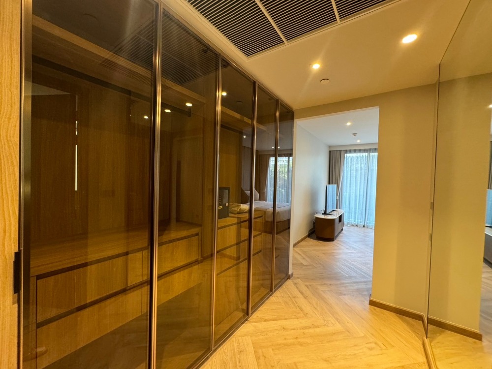 For RentCondoSukhumvit, Asoke, Thonglor : Brand-new apartment in Phrom Phong, conveniently located near EmQuartier & Emsphere. ** NO CO-AGENT ** 