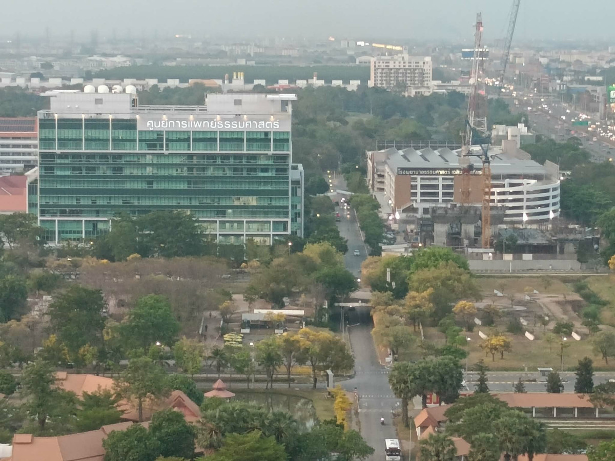 ให้เช่าคอนโดปทุมธานี รังสิต ธรรมศาสตร์ : Terra Residence ทิศเหนือ ห้องมือแรก ขนาด 33 ตารางเมตร ห้องมุม สัญญา 2 ปี 13,000 ต่อเดือน