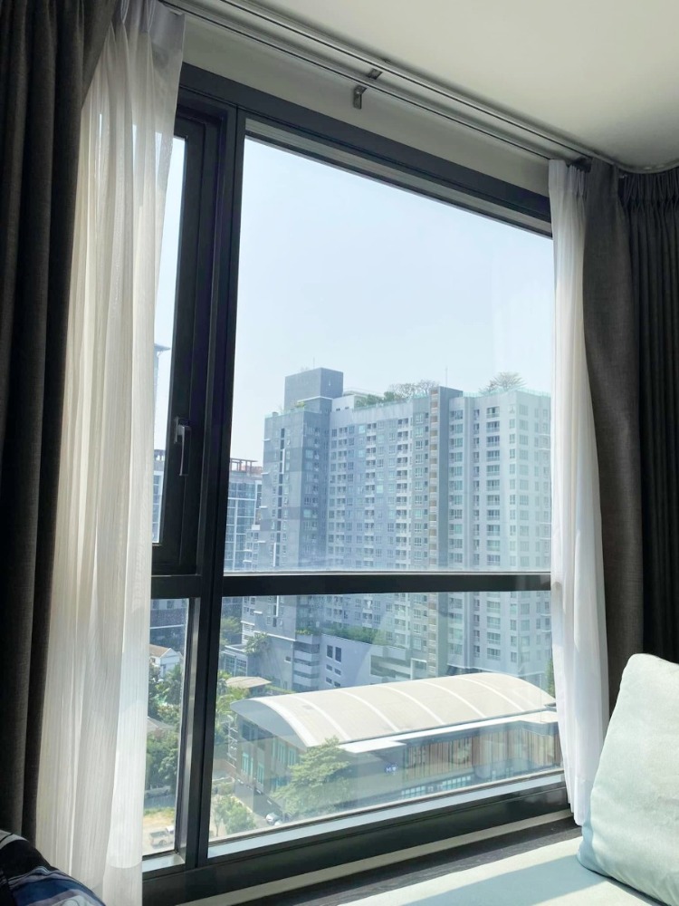 ขายคอนโดรัชดา ห้วยขวาง : ขาย คอนโด เอ็กซ์ที ห้วยขวาง 1 ห้องนอน 27.5 ตรม. เฟอร์นิเจอร์ครบ พร้อมอยู่