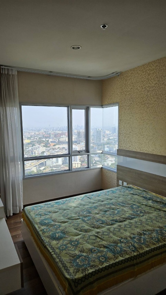 For RentCondoRattanathibet, Sanambinna : For rent! Luxury condo Centric Tiwanon, next to MRT Tiwanon