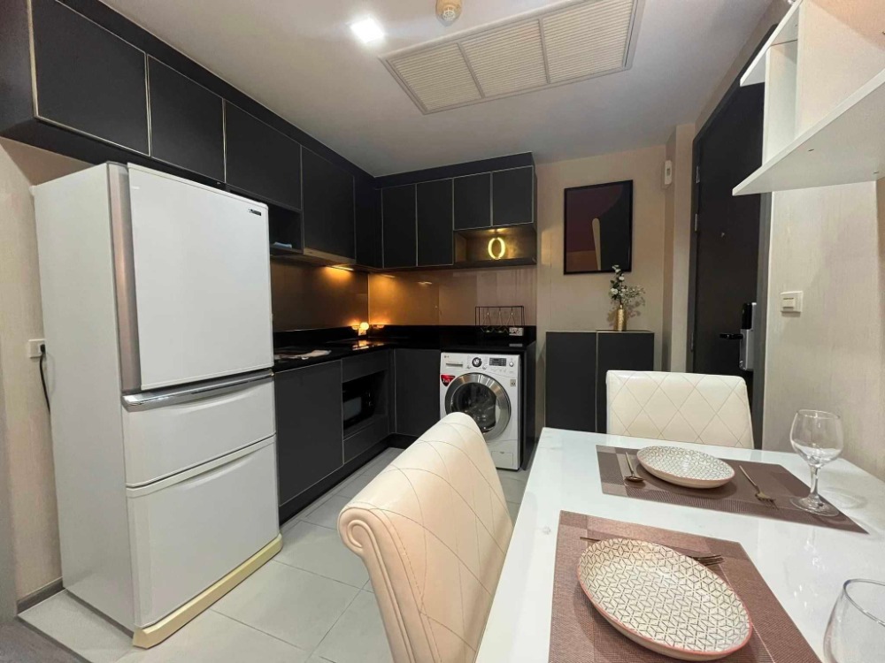 For RentCondoWongwianyai, Charoennakor : ⭐️ Nye by Sansiri ⭐️1 bedroom, 1 bathroom, 32 sq m., 19th floor, beautifully decorated room, complete with furniture and appliances.