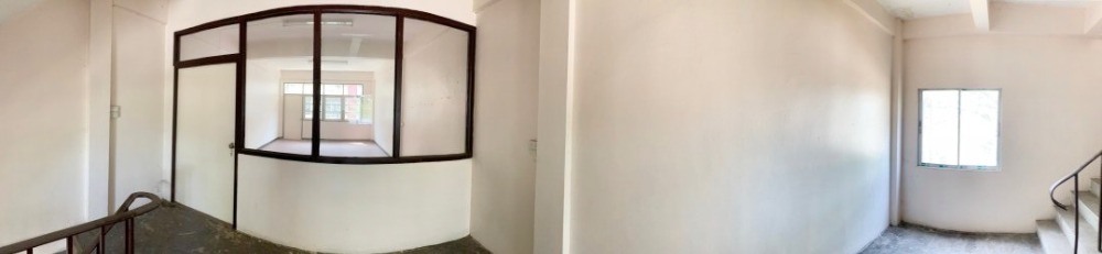 For SaleShop HouseBang kae, Phetkasem : For sale: Commercial building, 4.5 floors, 16 sqw., Phetkasem 116/5, only 100 m from Phetkasem Road.