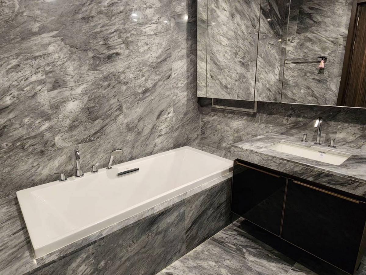 For SaleCondoAri,Anusaowaree : 📢👇 For sale with tenant til 21/8/26
 2 bedrooms near BTS Sanampao, nice modern decoration , unblocked view.