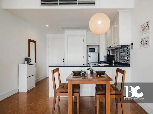 For SaleCondoSukhumvit, Asoke, Thonglor : Pet-friendly and spacious 1 bed Phrom Phong Area, close to BTS Phrom Phong and The Emsphere 081-245-7349