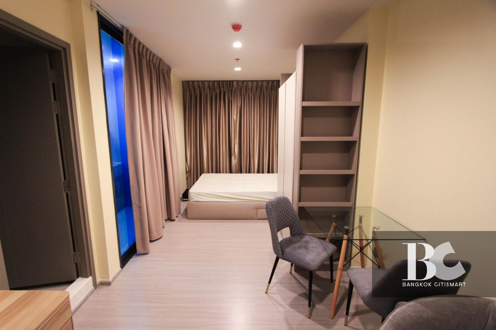 For SaleCondoRama9, Petchburi, RCA : 1 bed, Furnished, close to Airport link and MRT Phra Ram 9 station 081-245-7349