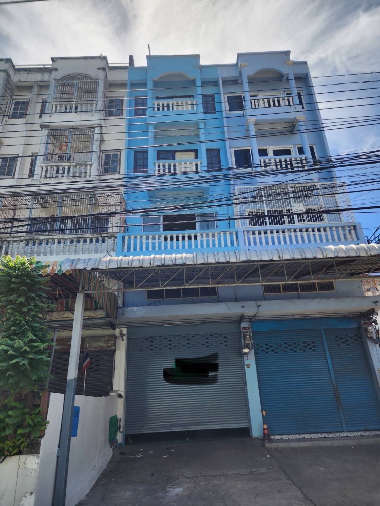 ให้เช่าอาคารพาณิชย์บางแค เพชรเกษม : อาคารพานิช 4.5 ชั้น ซอย เพชรเกษม 88 ใกล้เดอะมอลล์ บางแคร์ สนใจติดต่อ 082-3223695