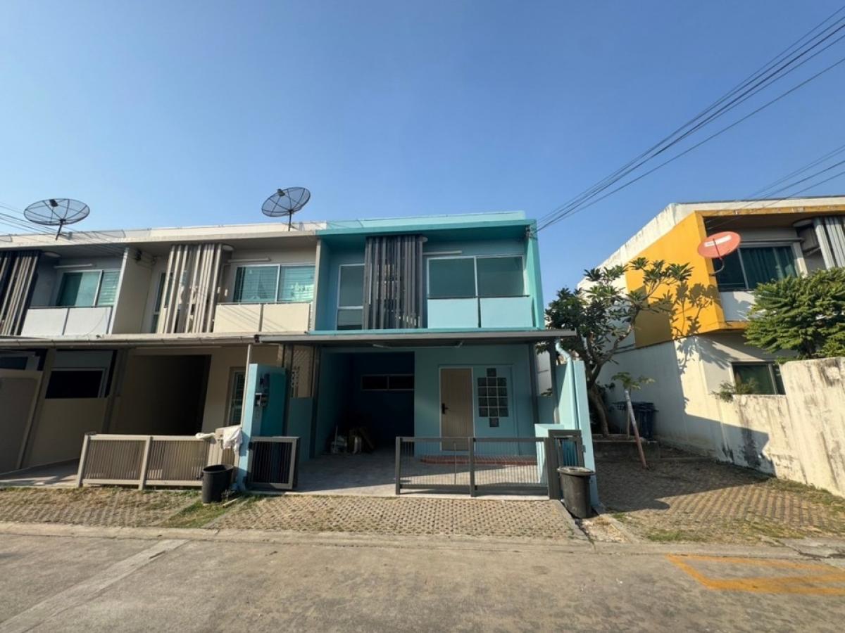 For RentTownhomeChokchai 4, Ladprao 71, Ladprao 48, : Townhouse for rent, 2 floors, The Plant Citi, Lat Phrao 71