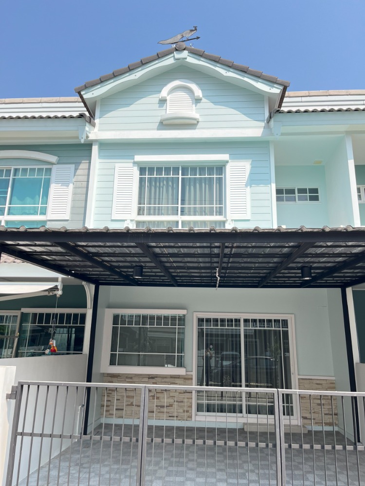 For RentTownhomeSamut Prakan,Samrong : For rent, 2-storey townhouse behind Mega Bangna🔥🔥 🏡 Indy Bangna Km.7 (2) Indy Bangna Km.7 (2) 🏡 #NearMegaBangna . #Details - 2 bedrooms, 3 bathrooms - Area 18 sq m. . #Facilities - Larger than 50% common area / Club Hey