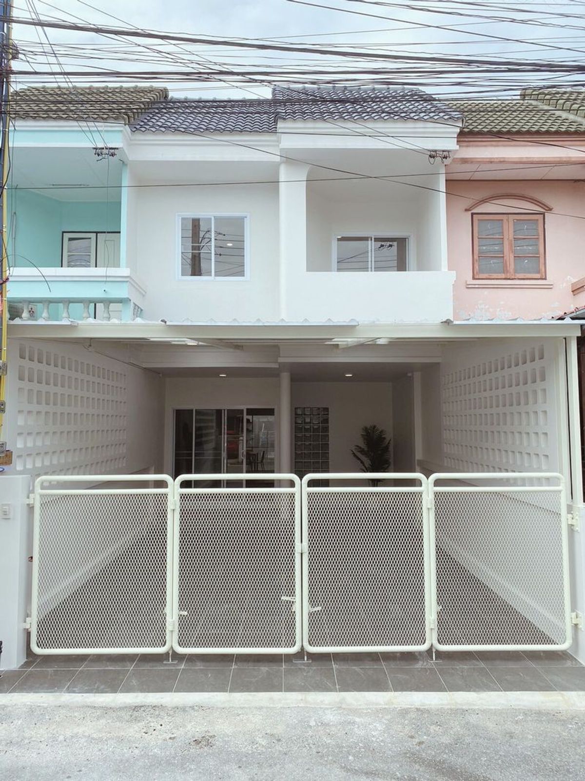 For SaleTownhomePattaya, Bangsaen, Chonburi : Townhouse for sale, 3 floors, Bangsaen area, Villa Maroc Bangsaen project
