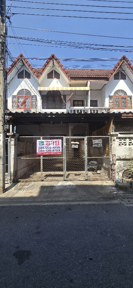 For SaleTownhomeNawamin, Ramindra : 2 -story townhouse for sale Soi Ram Inthra 42-1 18 Sq.