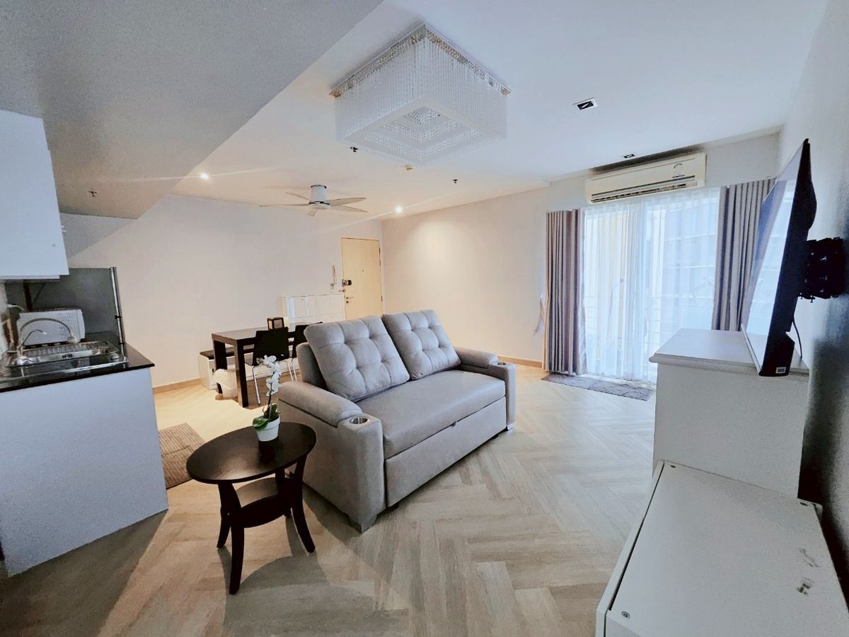 ขายคอนโดพระราม 9 เพชรบุรีตัดใหม่ RCA : ขายคอนโด myresort bangkok 1 ห้องนอน1 ห้องน้ำ
