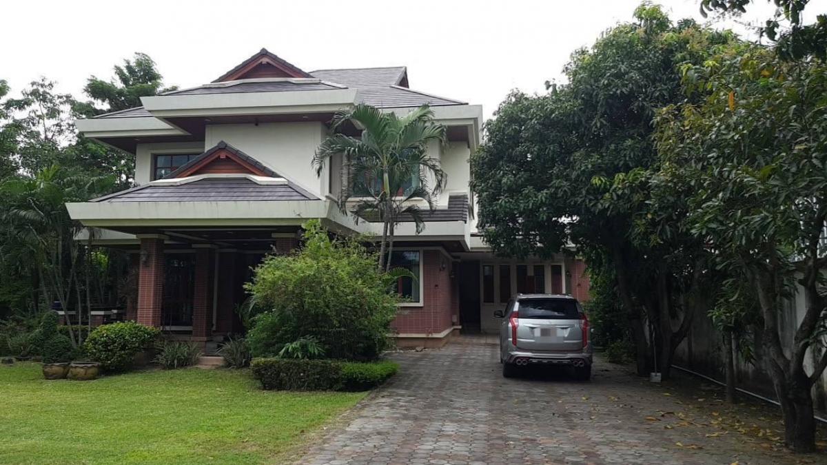 For RentHouseChaengwatana, Muangthong : 🏡 Single house in Chaeng Watthana with garden for rent🎊