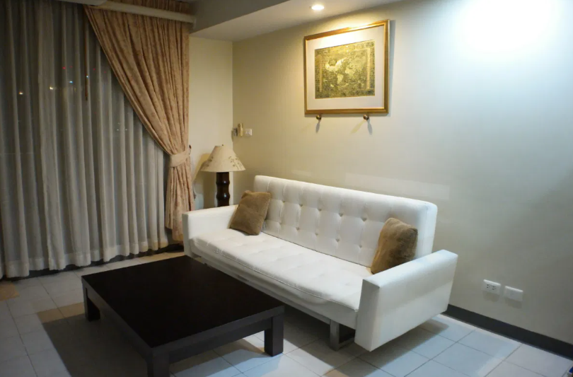 For RentCondoKasetsart, Ratchayothin : Supalai Park Phahon 110 sq.m. Eng 中 日 Please add LINE ID @806qphgn o8415o5483