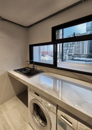 For RentCondoRatchathewi,Phayathai : Rajchataewee Tower 35 sq.m. Eng 中 日 Please add LINE ID @806qphgn o8415o5483