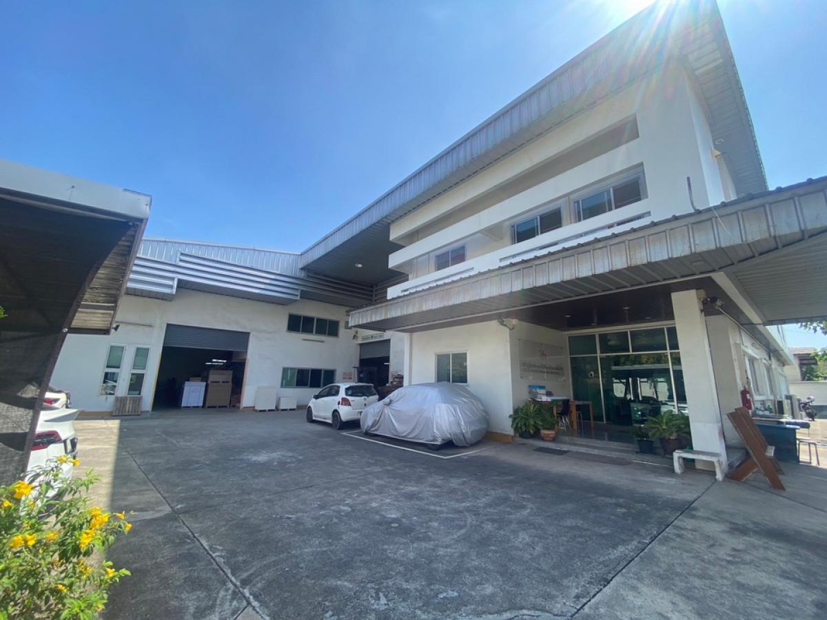 For RentFactoryRama5, Ratchapruek, Bangkruai : Golden opportunities for businessmen, good business owners, rare factory for rent With a factory license. 4, nowadays, good location, near the Purple Line, Tiwanon 700 meters.