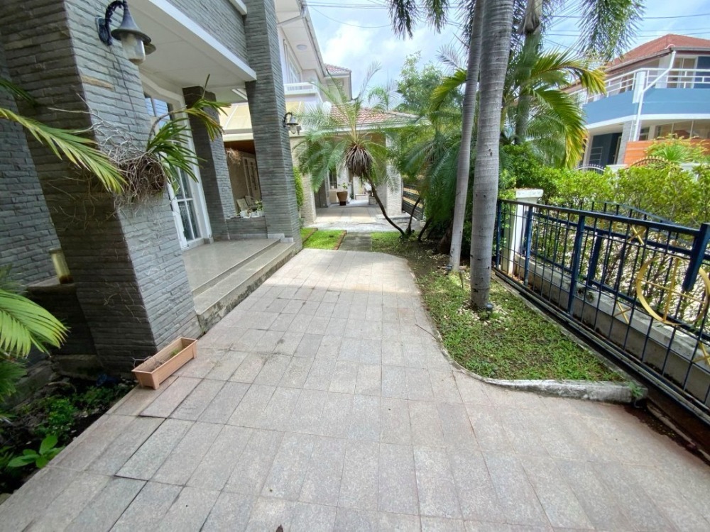 ขายบ้านราษฎร์บูรณะ สุขสวัสดิ์ : ขาย บ้านเดี่ยว วรารมย์ ประชาอุทิศ 98 66.5 ตรว. 3 ห้องนอน 4 ห้องน้ำ สภาพเยี่ยม