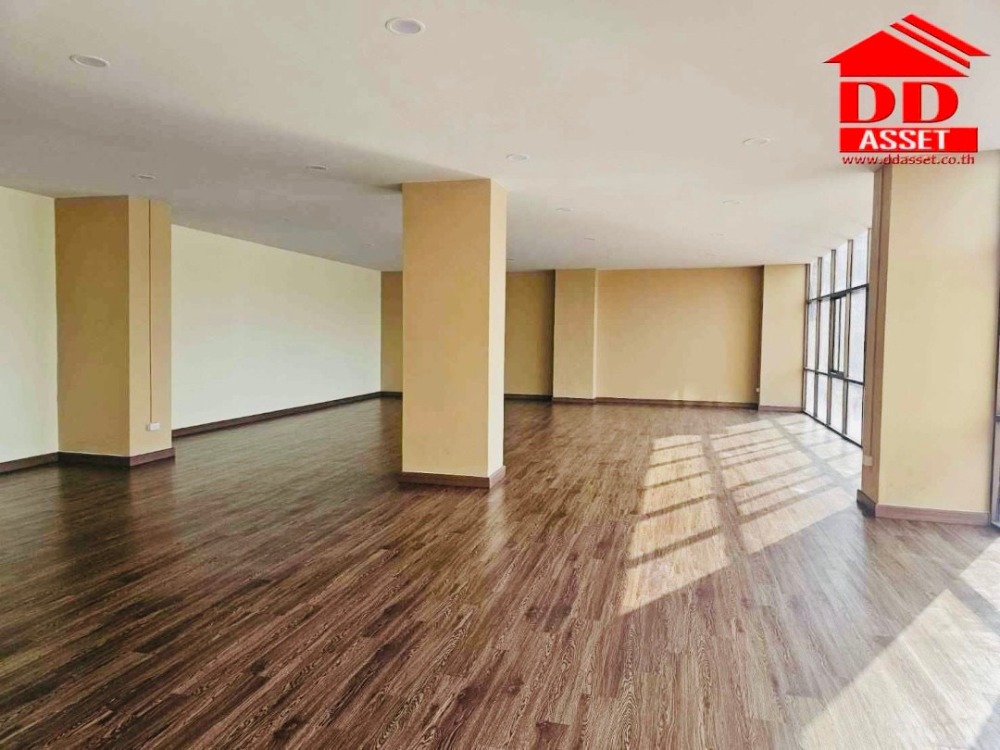 ให้เช่าโชว์รูมปิ่นเกล้า จรัญสนิทวงศ์ : ให้เช่า/ขาย  สำนักงาน ออฟฟิศ ตึกออนป้า ทาวเวอร์ จรัญสนิทวงศ์ ใกล้ MRT สิรินธร เพียง 800 เมตร รหัส : B8036