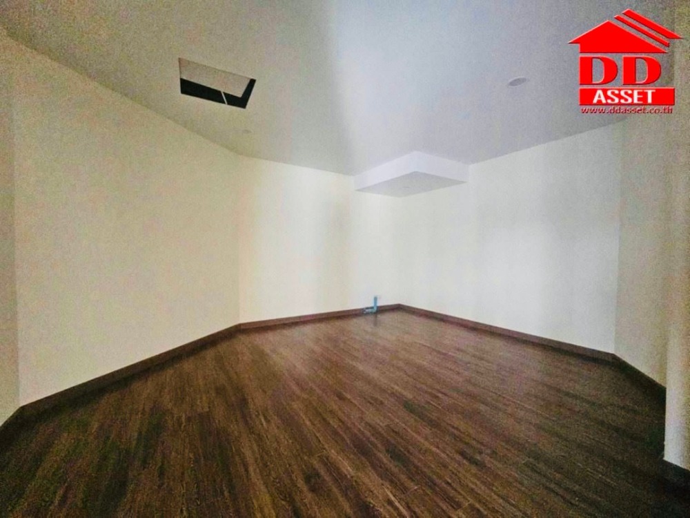 ให้เช่าโชว์รูมปิ่นเกล้า จรัญสนิทวงศ์ : ให้เช่า/ขาย  สำนักงาน ออฟฟิศ ตึกออนป้า ทาวเวอร์ จรัญสนิทวงศ์ ใกล้ MRT สิรินธร เพียง 800 เมตร รหัส : B8036