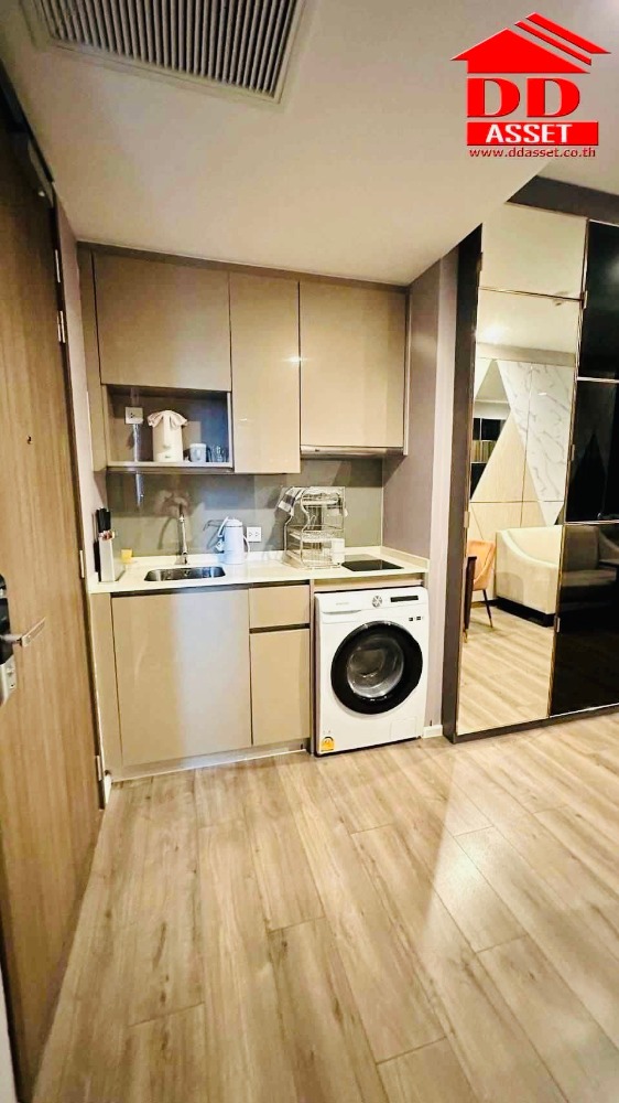 For RentCondoOnnut, Udomsuk : For rent Whizdom Essence Sukhumvit Wisdom Essence Sukhumvit near BTS Punnawithi only 250 meters Code: C8286