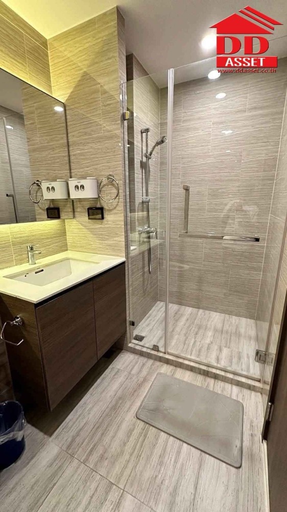 For RentCondoOnnut, Udomsuk : For rent Whizdom Essence Sukhumvit Wisdom Essence Sukhumvit near BTS Punnawithi only 250 meters Code: C8286