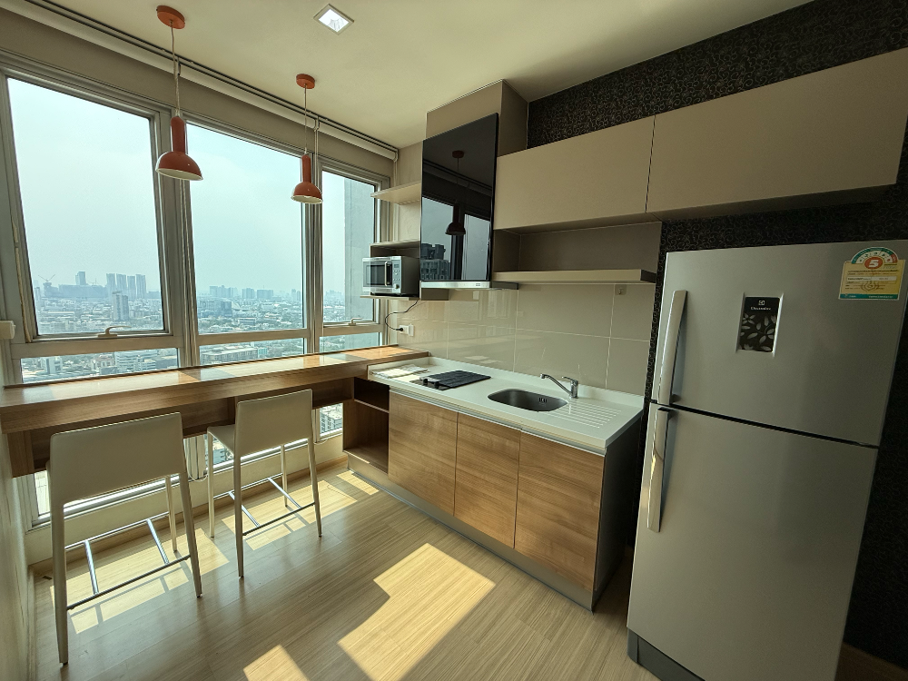 For RentCondoOnnut, Udomsuk : Condo for rent: RHYTHM Sukhumvit 50, near BTS On Nut