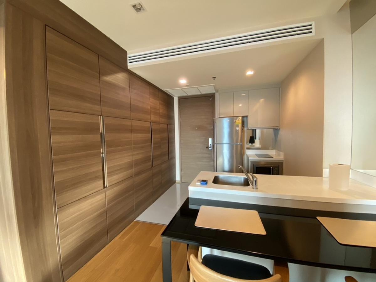 ขายคอนโดสาทร นราธิวาส : ⭐️(A0109) For Sale 🏢The address sathorn Price 8.5MB