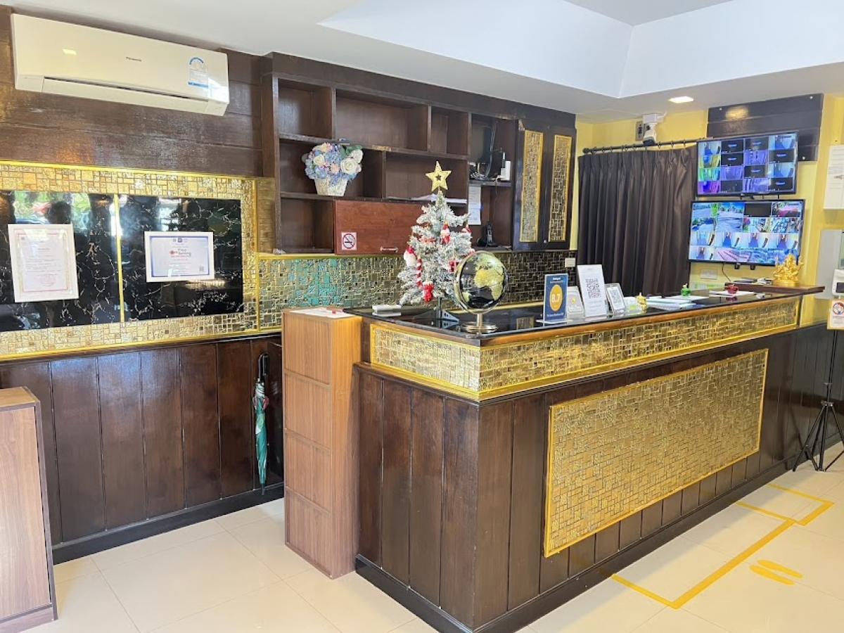 ขายกิจการโรงแรม & กิจการอพาร์ตเมนต์ปราจีนบุรี : ขายยกกิจการโรงแรม 3 ดาว  The Green Hotel 304 ตำบลท่าตูม อำเภอศรีมหาโพธิ์ จังหวัดปราจีนบุรี