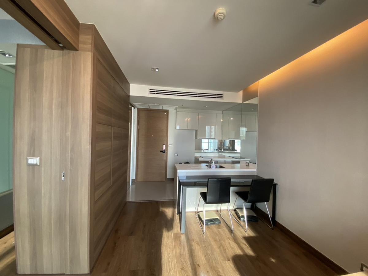 ขายคอนโดสาทร นราธิวาส : ⭐️(A0110) For Sale 🏢 The address sathorn Price 7.99 MB