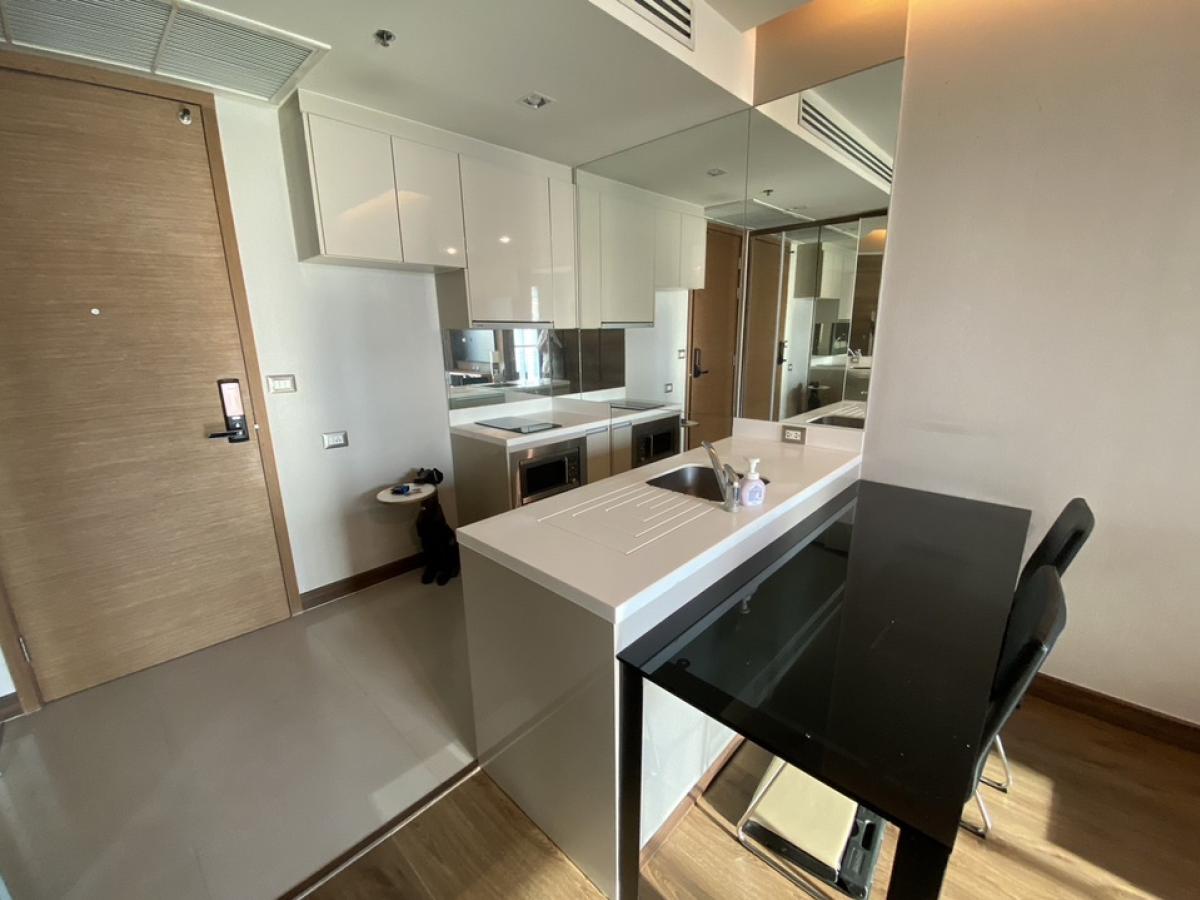 ขายคอนโดสาทร นราธิวาส : ⭐️(A0110) For Sale 🏢 The address sathorn Price 7.99 MB